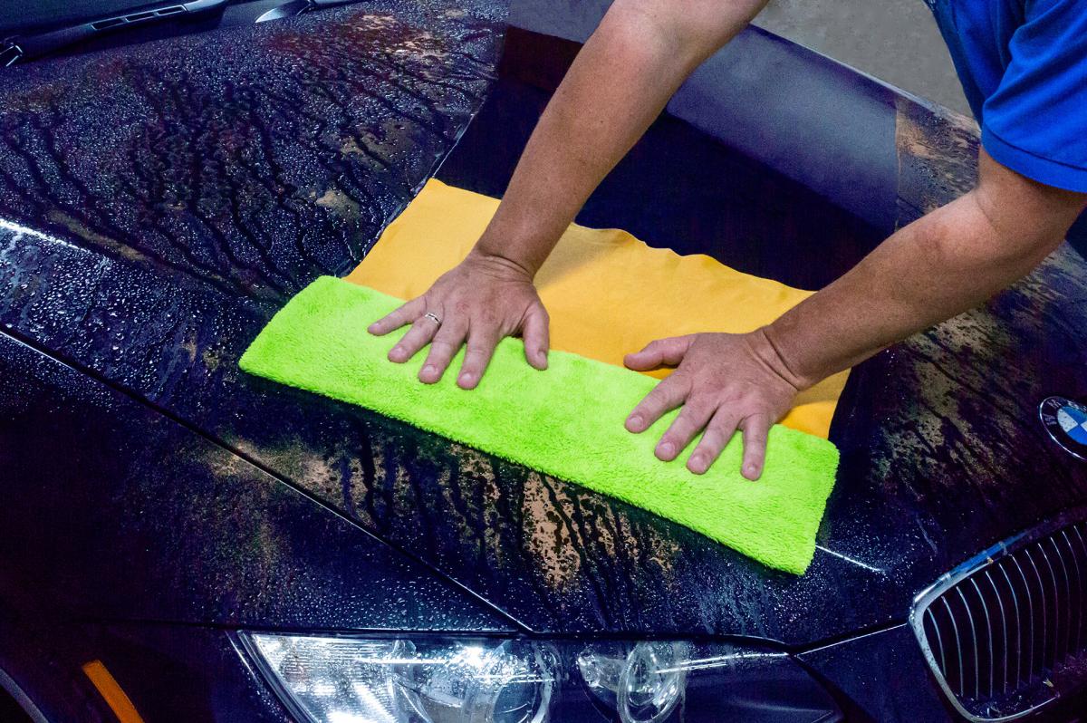 Shine Pro® 2-In-1 Microfiber-Chamois Cleaning & Drying Cloth For Cars   Shamerrific Shine – KANSAS CITY'S PREMIERE AUTO DETAILING & CERAMIC PRO SPA!